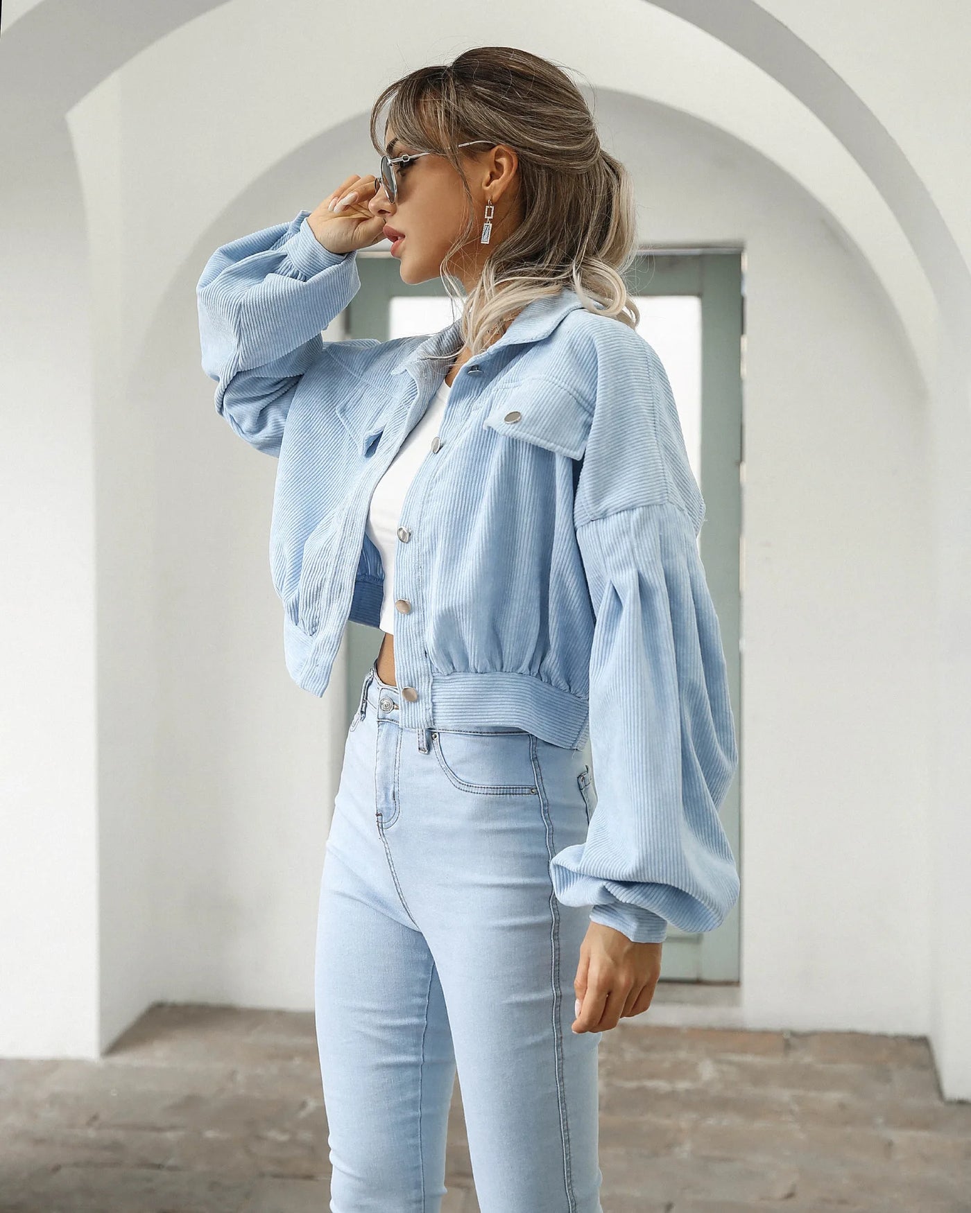 Novele - Kurze Jacke mit Laternenärmeln