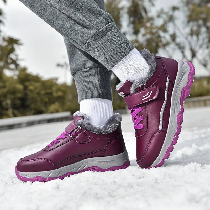 Crux Fashion - Unisex Plüschstiefel
