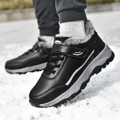 Crux Fashion - Unisex Plüschstiefel