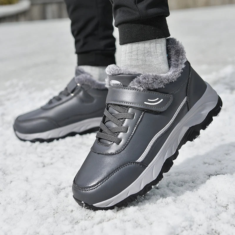 Crux Fashion - Unisex Plüschstiefel