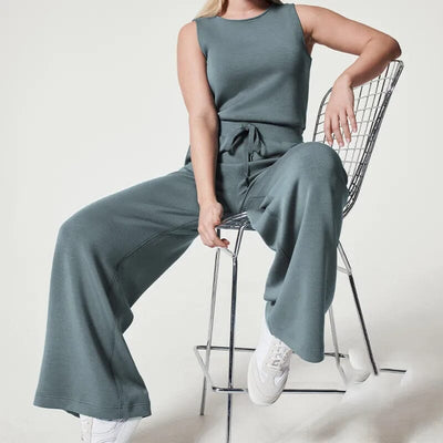Stylax - Ärmelloses Schnür-Jumpsuit