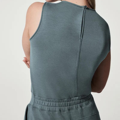 Stylax - Ärmelloses Schnür-Jumpsuit